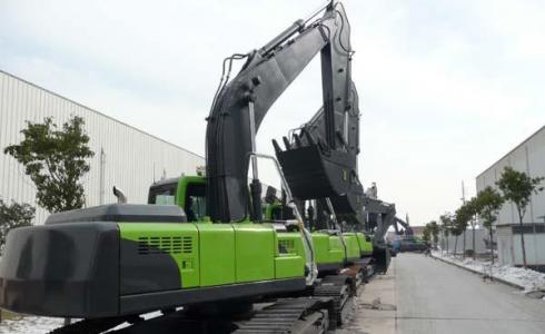 Гусеничный экскаватор  XCG330LC-8